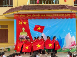 HDTN ĐẦU TUẦN LỚP 5 E